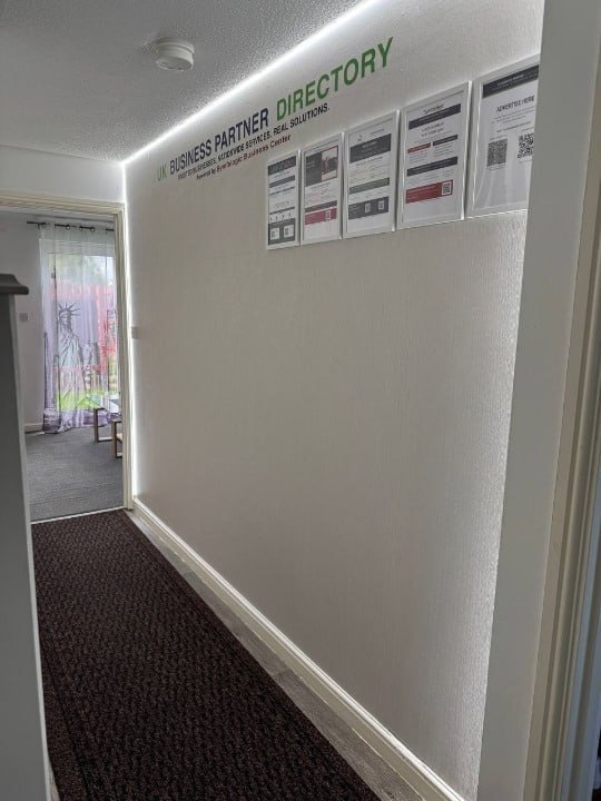 UK Business Partner Directory at Stony Apartment